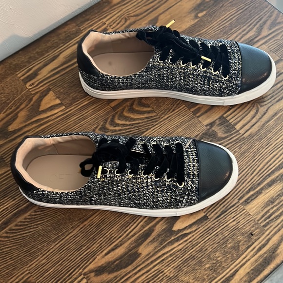 LOFT sneakers 10.5M - Picture 3 of 5